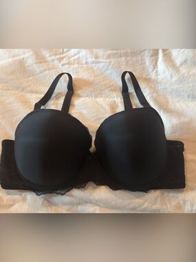 Victoria's Secret Black Lace-Trim Molded Bra